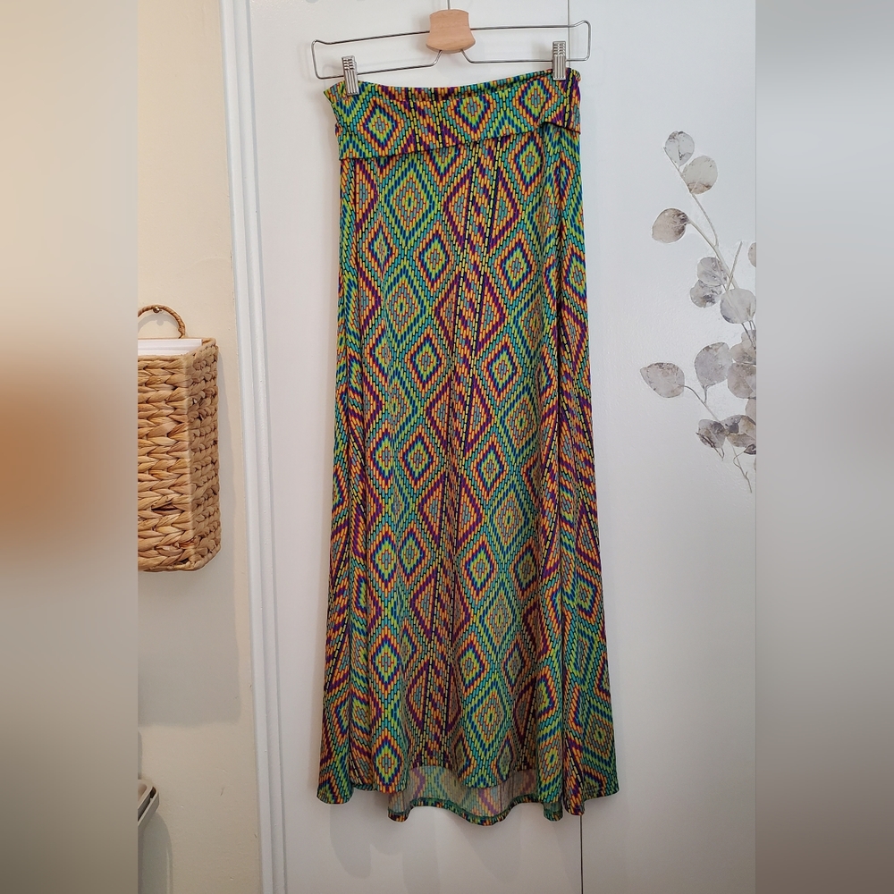 Lula roe xs skirt New colorful vibrant Stretchy maxi pattern print geo tribal